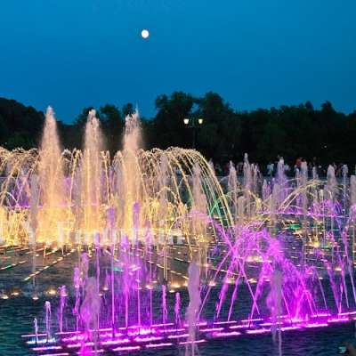 Customized Size Multicolored Colorful Lake Music Fountain